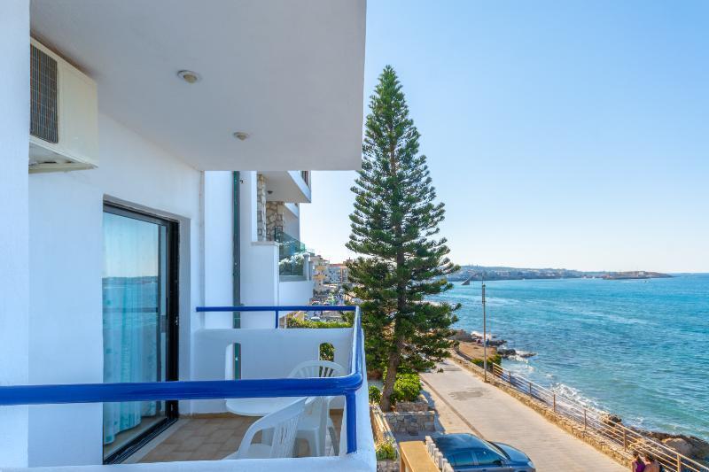 Athina Inn Hersonissos  Exterior photo