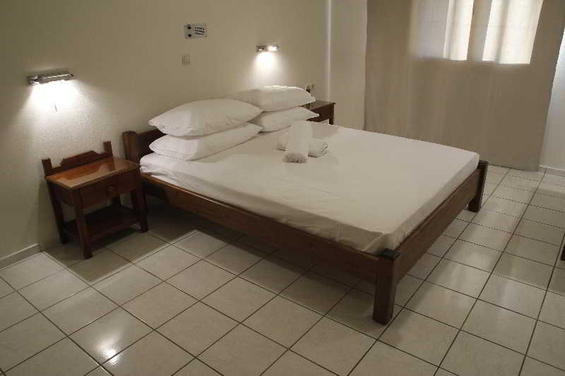 Athina Inn Hersonissos  Exterior photo