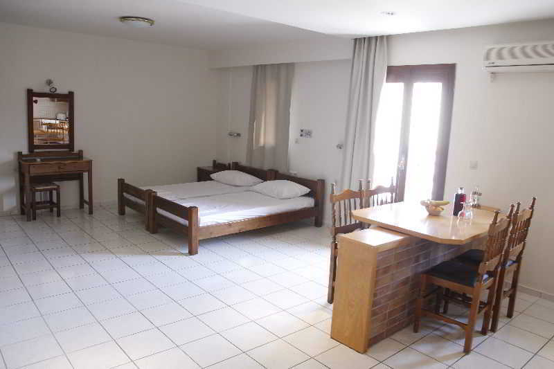 Athina Inn Hersonissos  Exterior photo